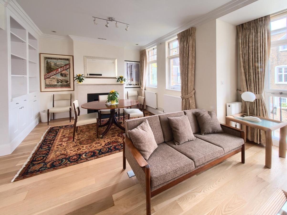 Serene Townhouse With Parking London Exterior photo